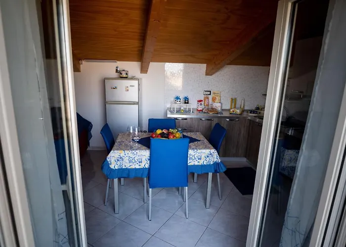 Casa Teresa Nel Centro Di Vietri